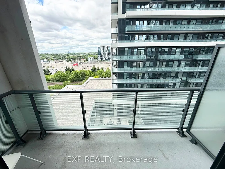 105 Oneida Cres #902 — Photo 18