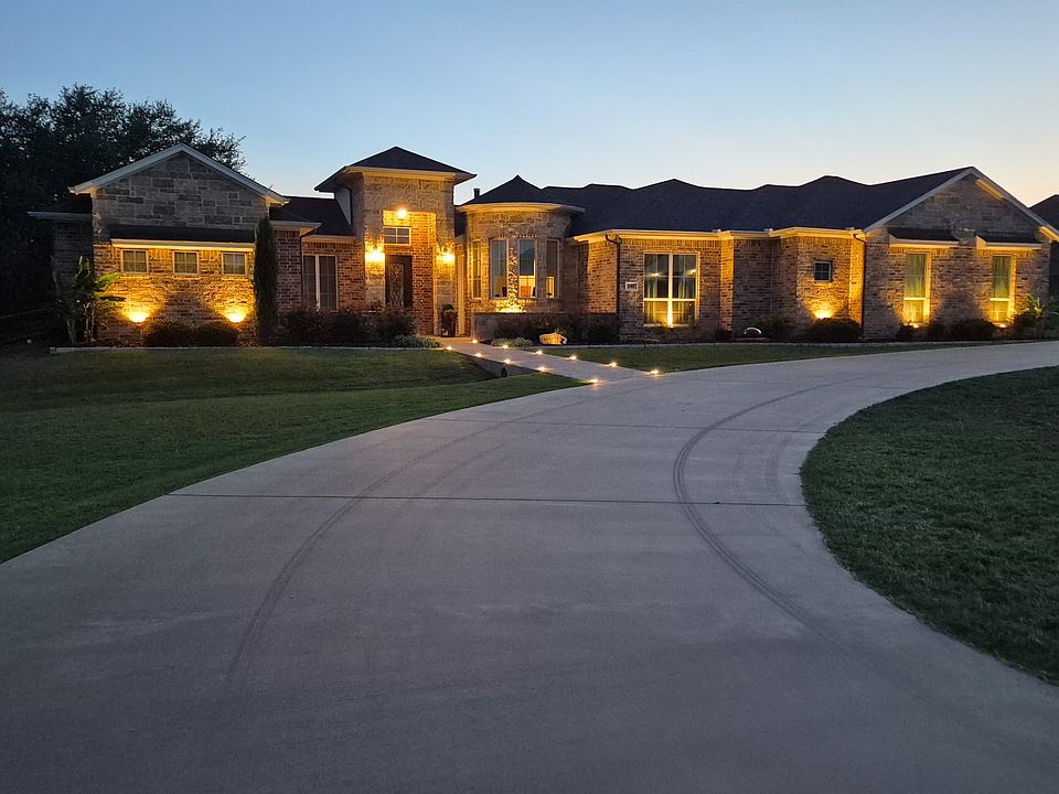 1st image of 100 Maverick Ct