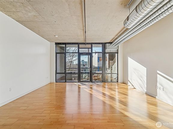 4th image of 2720 3rd Avenue #314