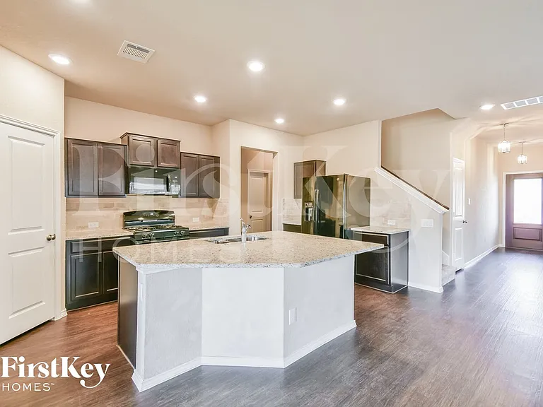 32079 Camellia Bnd — Photo 4