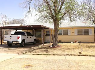 1904 Independence St, Plainview, TX 79072