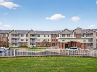 1880 3rd Ave NW UNIT 211, Rochester, MN 55901