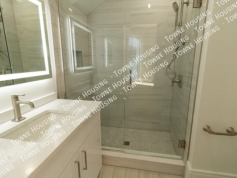 17 N Pearl St #2 — Photo 10