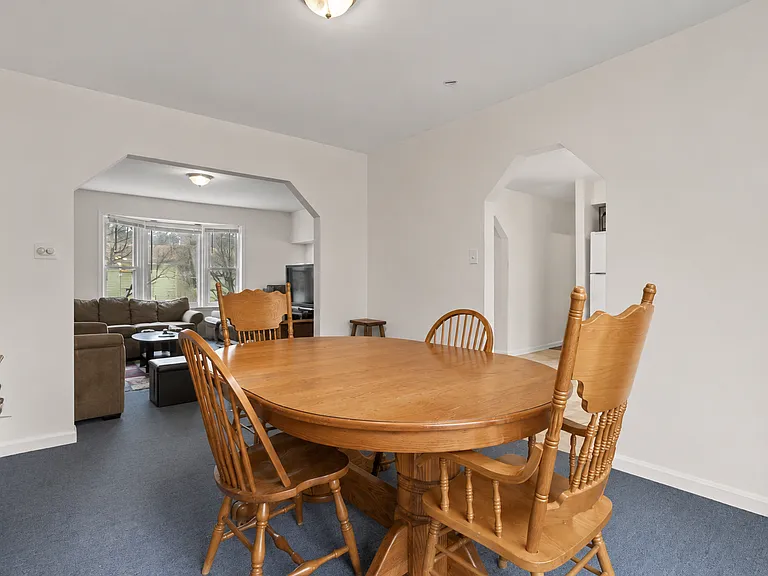 8809 38th Ave — Photo 7