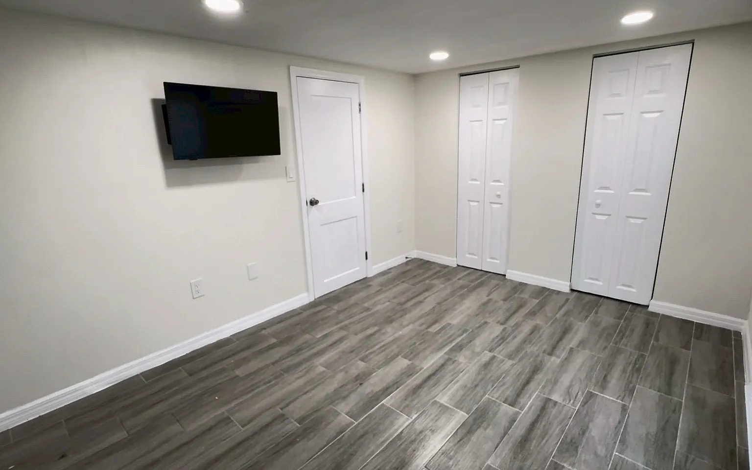 1 bed, 380 sqft, $1,300 — Photo 2