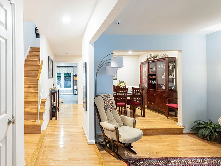 9843 Campbell Dr — Photo 4