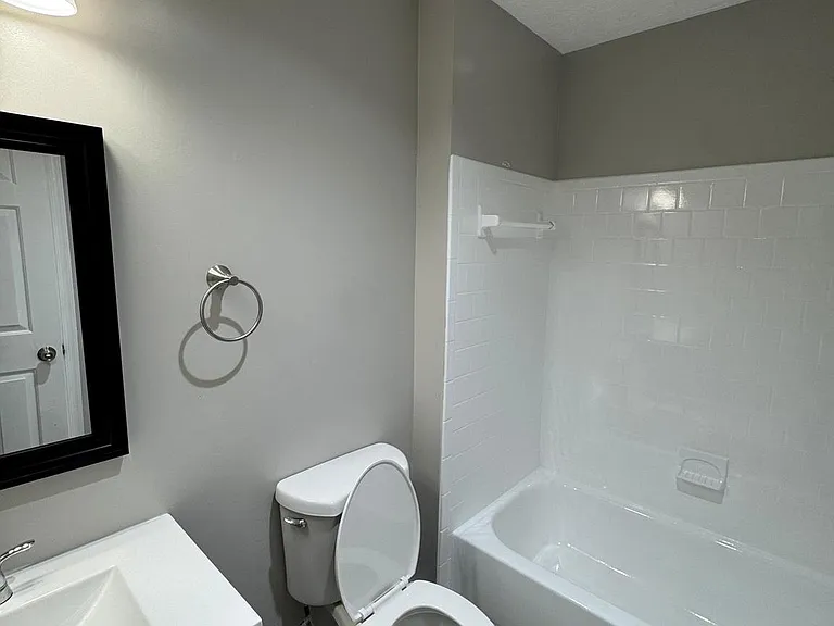 6900 Saint Ignatius Dr #304 — Photo 19