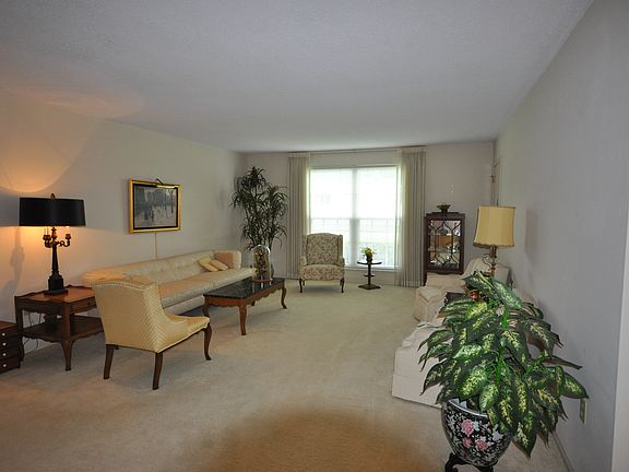 3rd image of 1001 Eden Isle Blvd NE APT 2