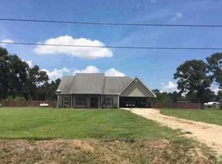 17717 Morales Ln, Livingston, LA 70754
