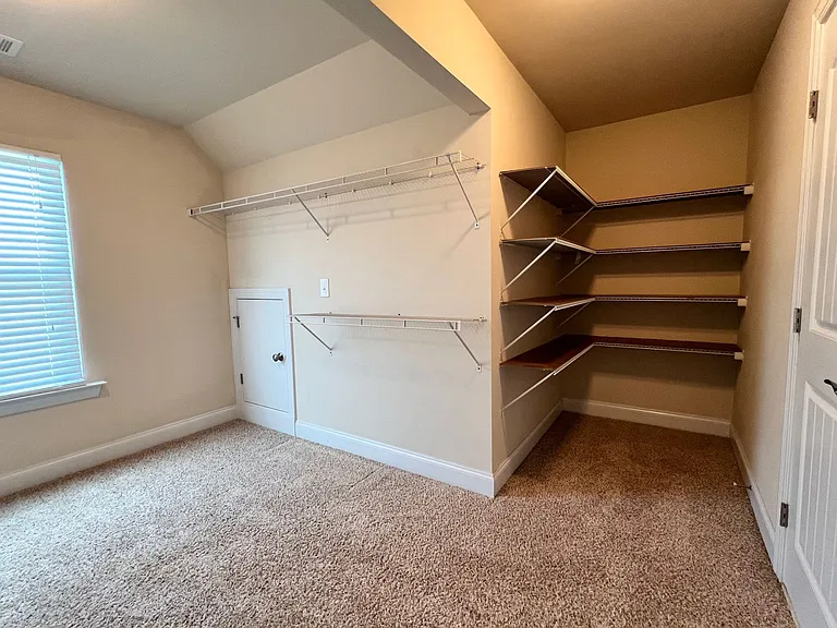 327 Clearwater Ln — Photo 34