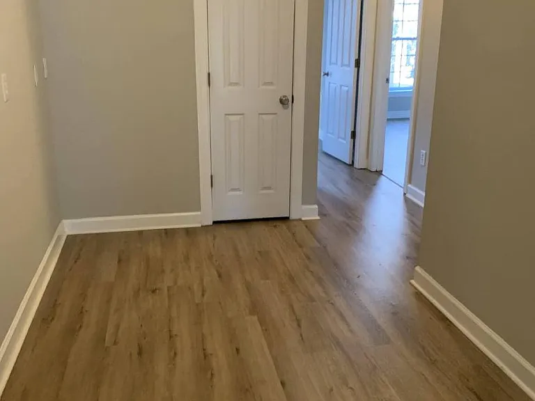 960 Colony Pkwy — Photo 8