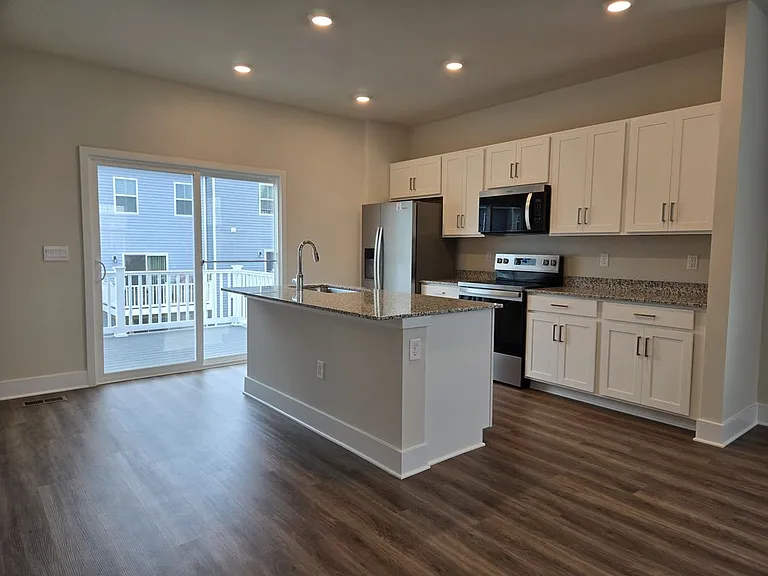 117 Lakota St — Photo 6
