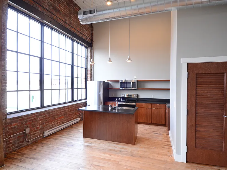 Cooperage 214 — Photo 11