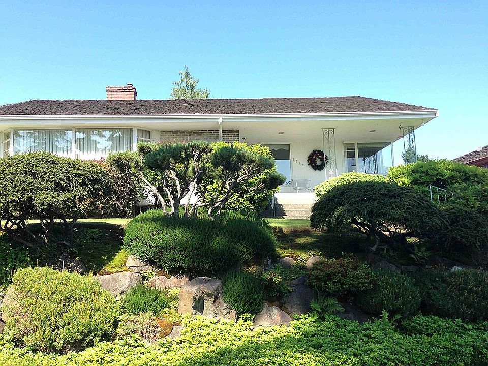 1st image of 7717 Lakemont Dr NE