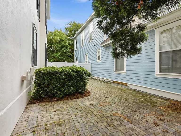 912 Waterside Dr — Photo 58