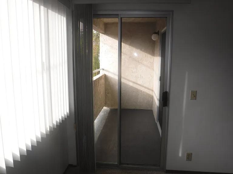 Georgia Court — Photo 13