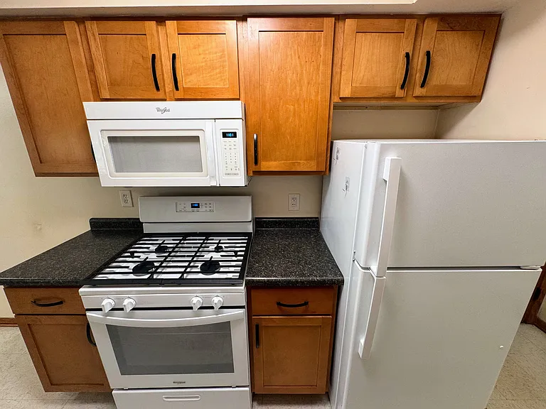 1010 15th Ave SE #203 — Photo 13