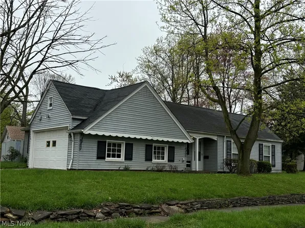 1890 Sagamore Dr, Euclid, OH 44117
