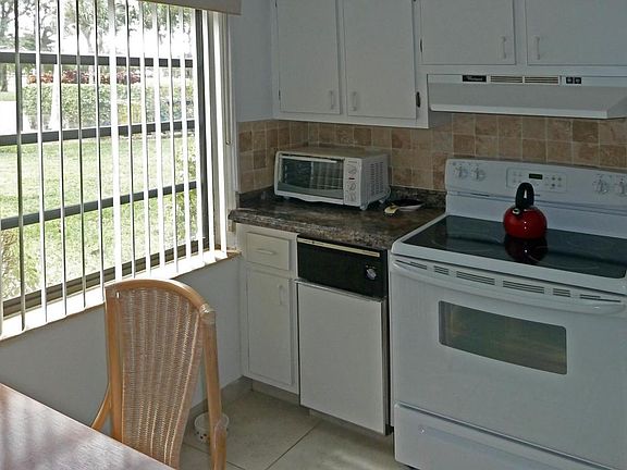 Home For Sale In Boca Lago