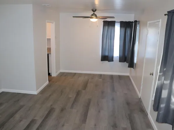 706 California St, Oceanside, CA 92054