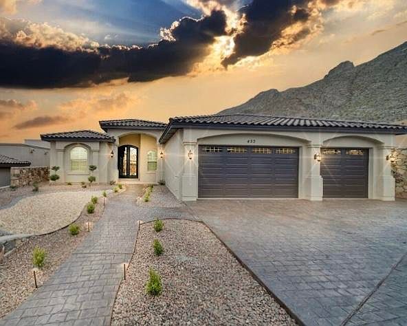 1st image of 453 Majestic Mountain Dr