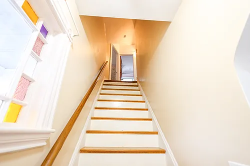 12 Nelson St Photo 1