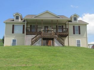 111 Paso Fino Dr, Augusta, WV 26704