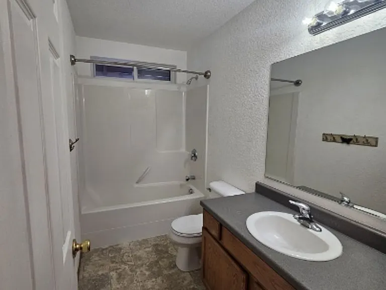4645 Adalaide Ln — Photo 8