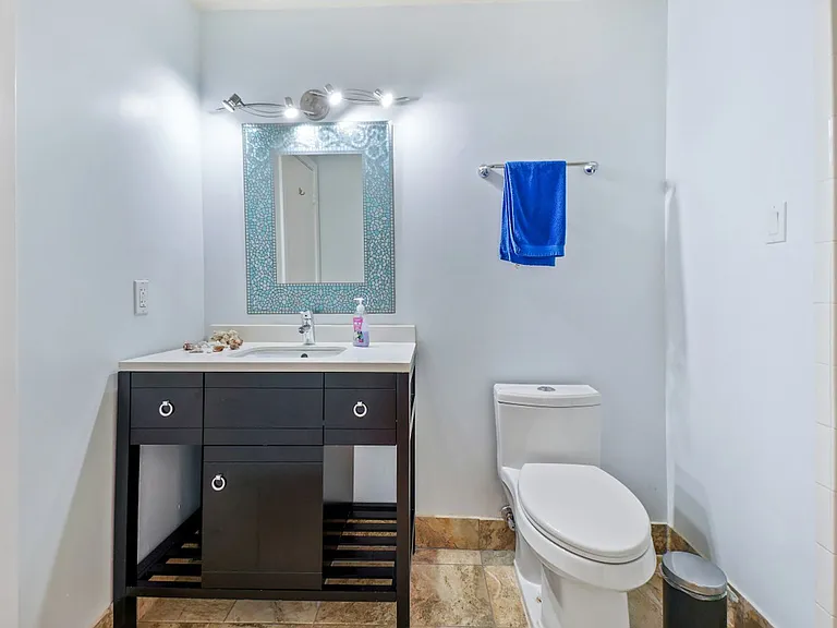 5351 Strathmore Ave — Photo 24