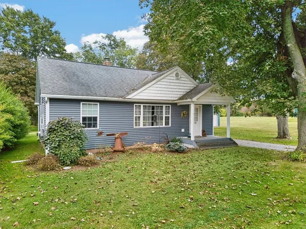 6092 Highland Ave, Williamson, NY 14589