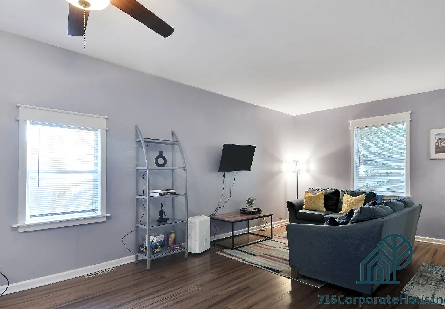 3 bed, 1.0 bath, 1128 sqft, $2,500 — Photo 4