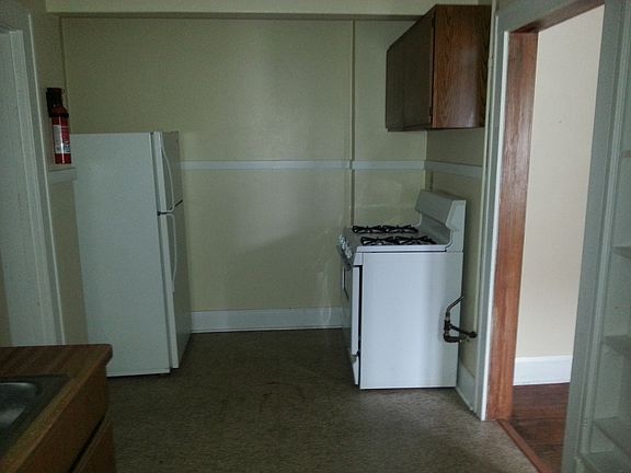 3rd image of 2312 Hecker Ave APT 2