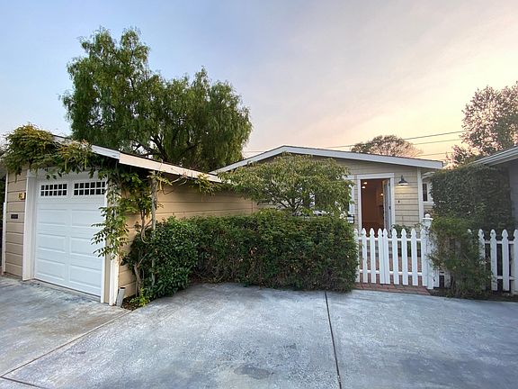 2nd image of 943 Laguna Ave