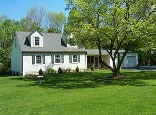 424 Drakestown Rd, Long Valley, NJ 07853