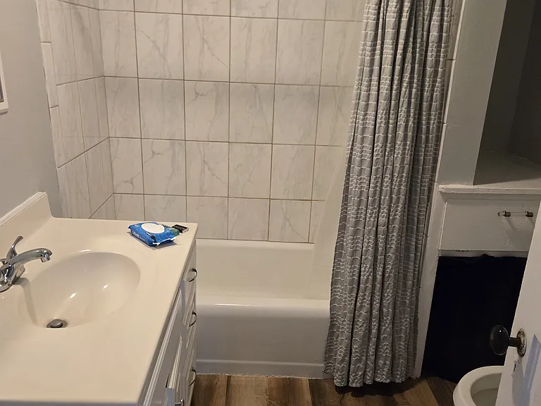 41 S Lake St #2 — Photo 6