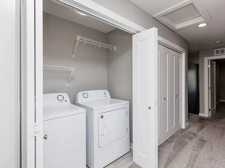 620 SE Westown Pkwy — Photo 21