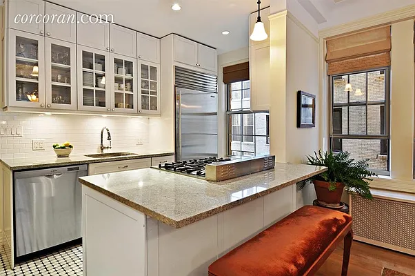 Sold by Corcoran | media 3