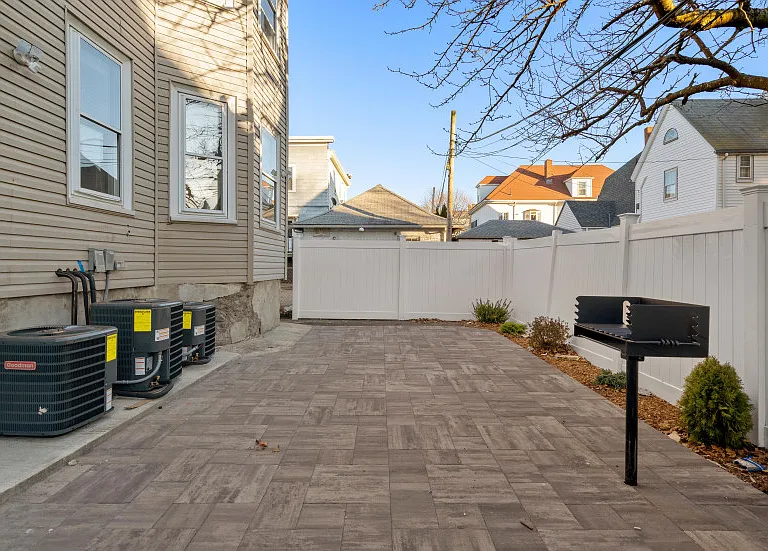 1057 Saratoga St #3 — Photo 24