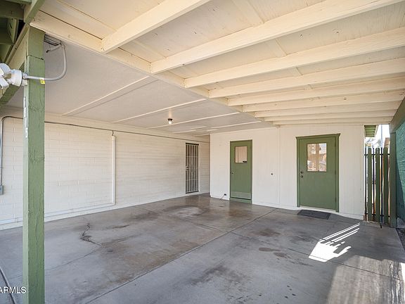 5th image of 6815 W READE Avenue