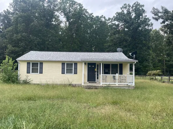 13028 Paige Rd, Woodford, VA 22580