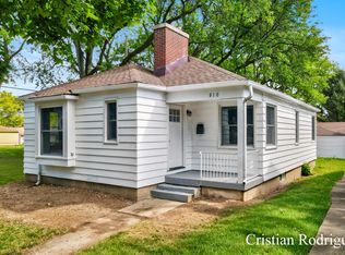 810 Van Buren Ave NW, Grand Rapids, MI 49504