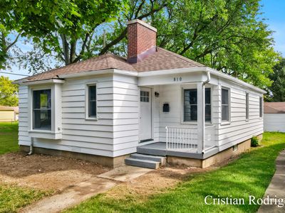 810 Van Buren Ave NW, Grand Rapids, MI, 49504