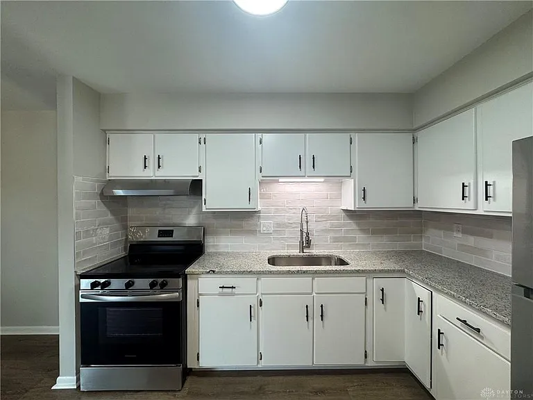 3040 E Dorothy Ln #2 — Photo 4