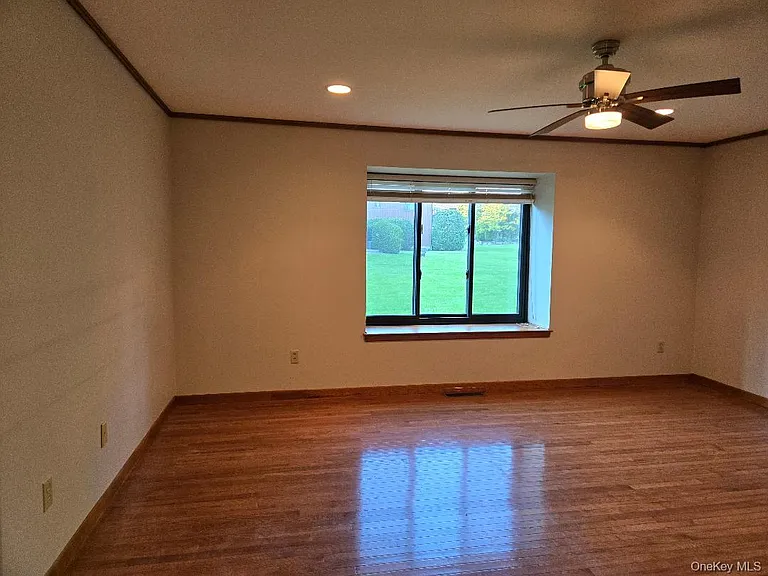 731 Panorama Dr — Photo 25