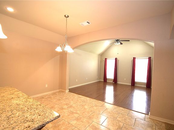 5th image of 3202 Stonepoint Ave