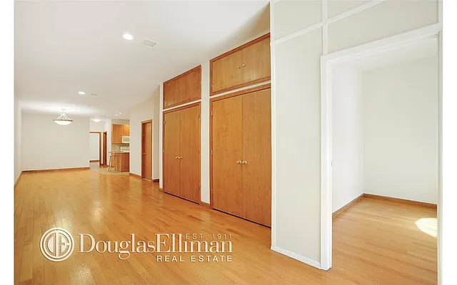 Rented by Douglas Elliman | media 14