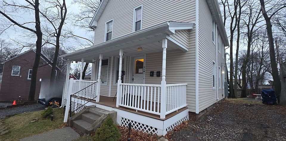1st image of 51 Uxbridge St