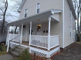 51 Uxbridge St, Worcester, MA 01605