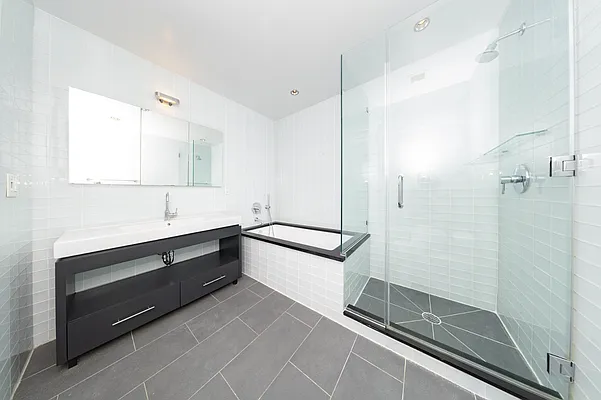 Rented by Platinum Properties | media 4