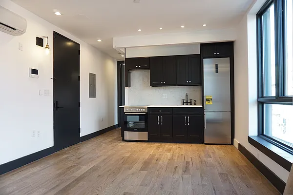 Rented by Rennit Inc. | media 26